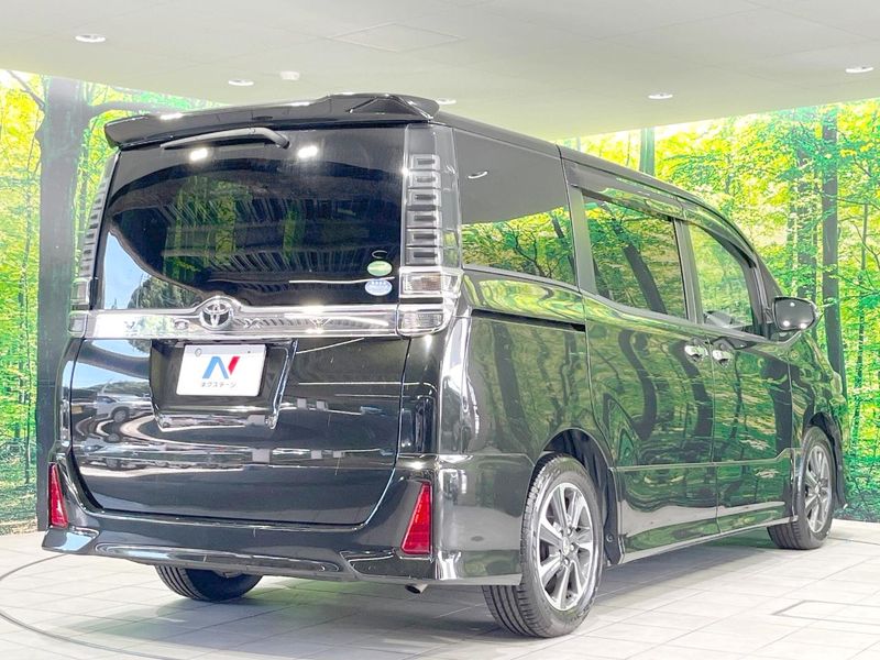 2018 Toyota Voxy DBA-ZRR80W (UW-6a8e5b4b3c832)[18]