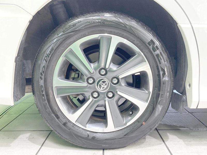 2019 Toyota Noah DBA-ZRR80W (UW-6a8e5b4b72e7f)[28]