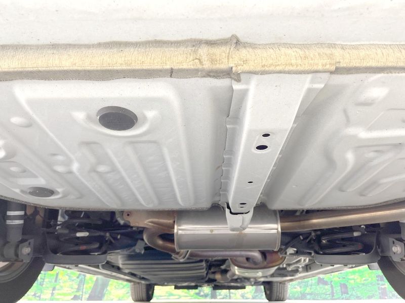 2019 Toyota Noah DBA-ZRR80W (UW-6a8e5b4b72e7f)[14]