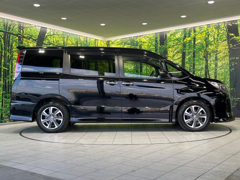 2020 Toyota Noah DBA-ZRR80W (UW-6a8e5b4da73f9)[17]