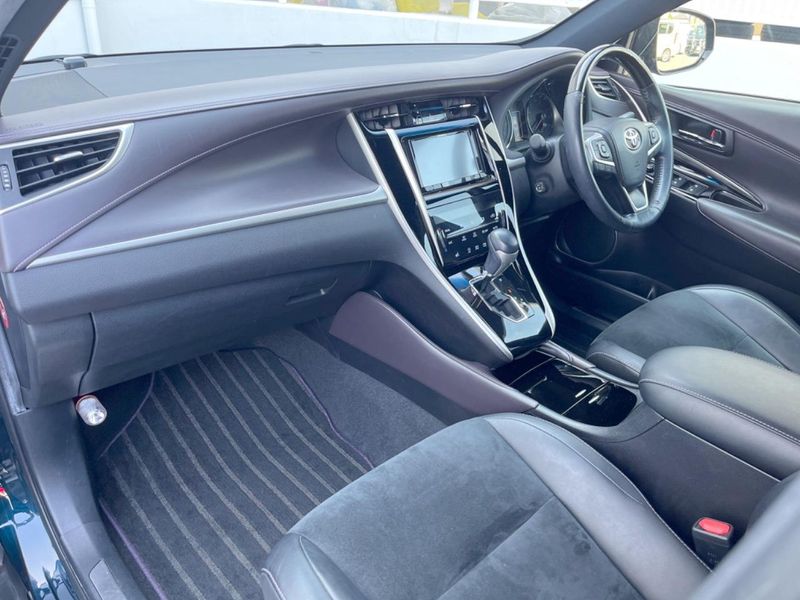 2015 Toyota Harrier DBA-ZSU60W (UW-6a8e5b55a0ff7)[25]