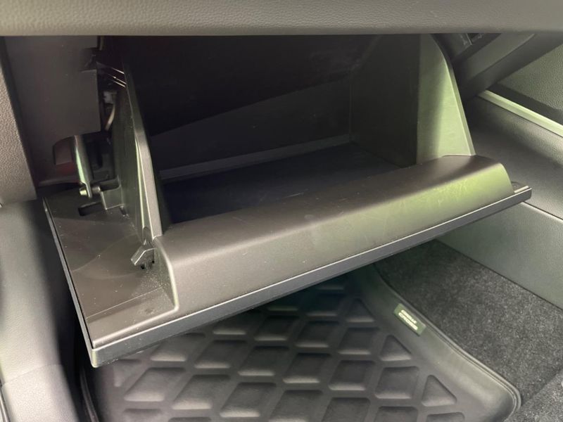 2023 Toyota Corolla Cross 6AA-ZVG11 (UW-6a8e5b5a27b5c)[11]