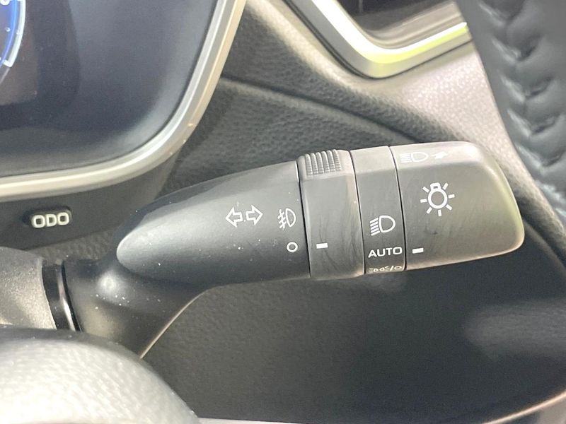 2025 Toyota Corolla Cross 6AA-ZVG13 (UW-6a8e5b5db6d0e)[18]