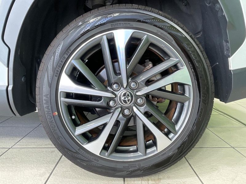 2021 Toyota Corolla Cross 6AA-ZVG15 (UW-6a8e5b632d17e)[11]