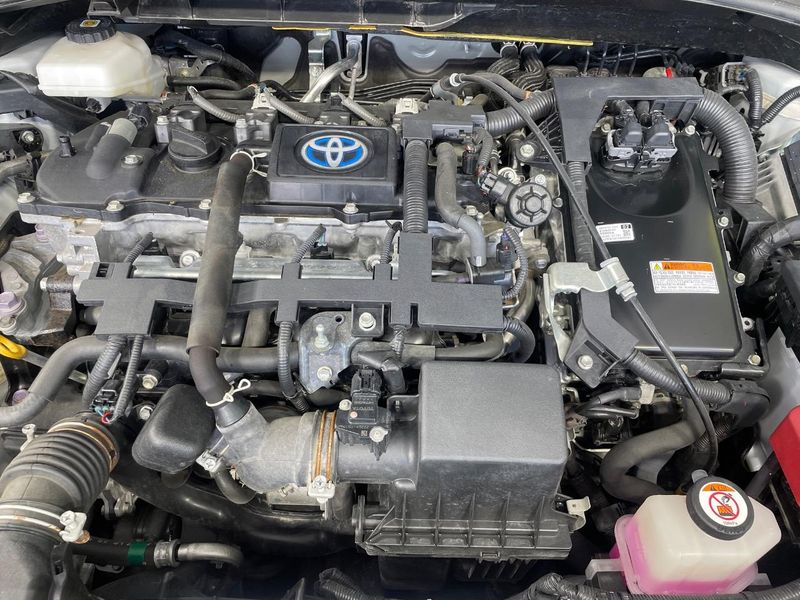 2021 Toyota Corolla Cross 6AA-ZVG15 (UW-6a8e5b632d17e)[4]