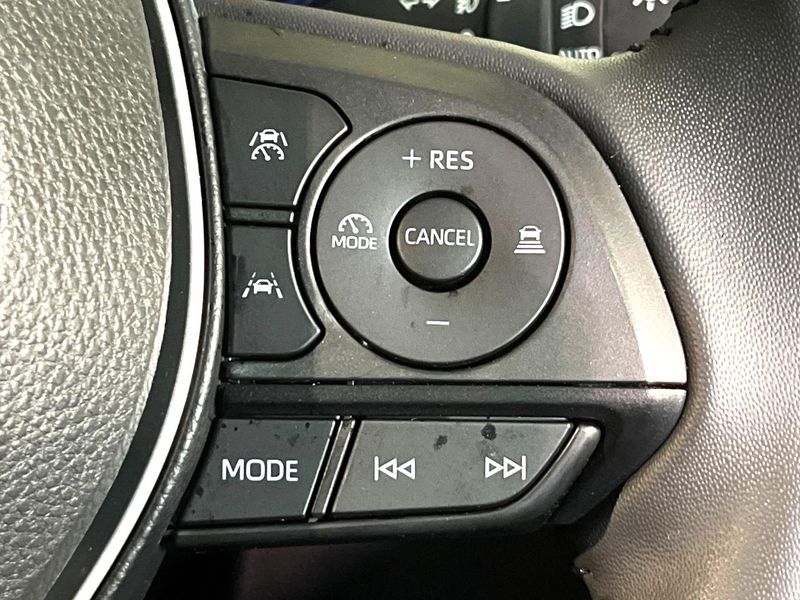 2024 Toyota Corolla Cross 6AA-ZVG16 (UW-6a8e5b648d83e)[24]