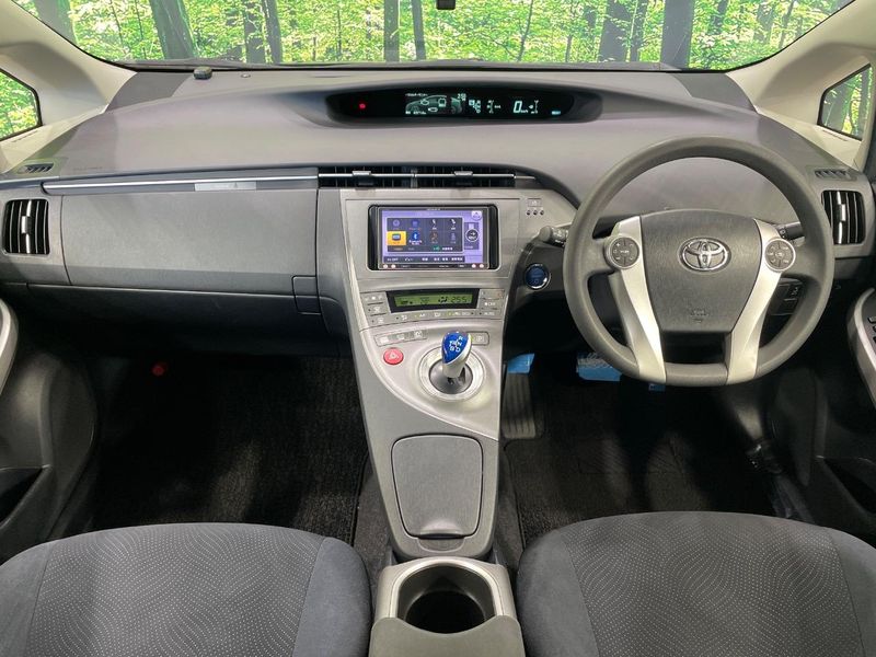 2014 Toyota Prius DAA-ZVW30 (UW-6a8e5b66c8bd6)[26]