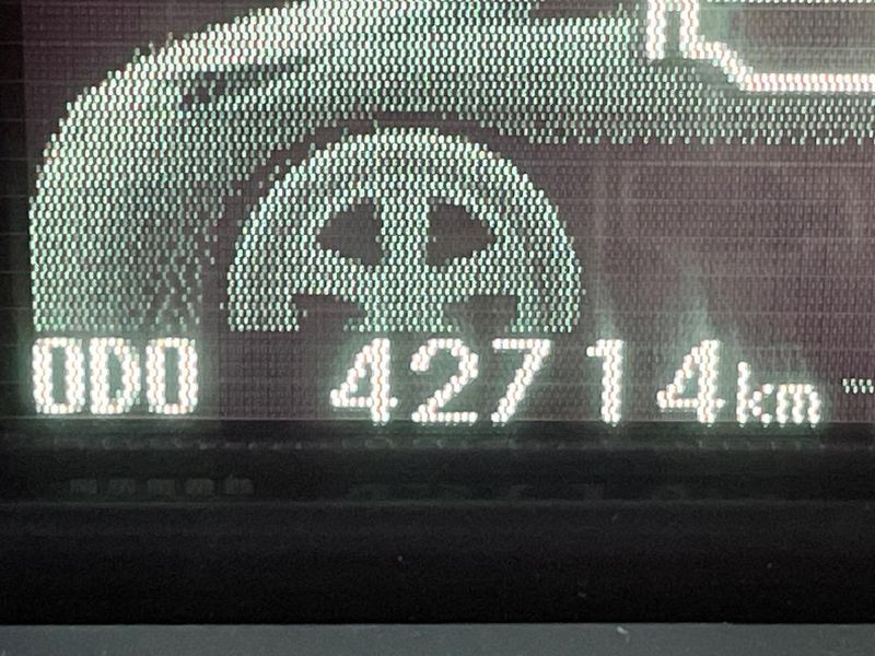 2014 Toyota Prius DAA-ZVW30 (UW-6a8e5b66c8bd6)[2]