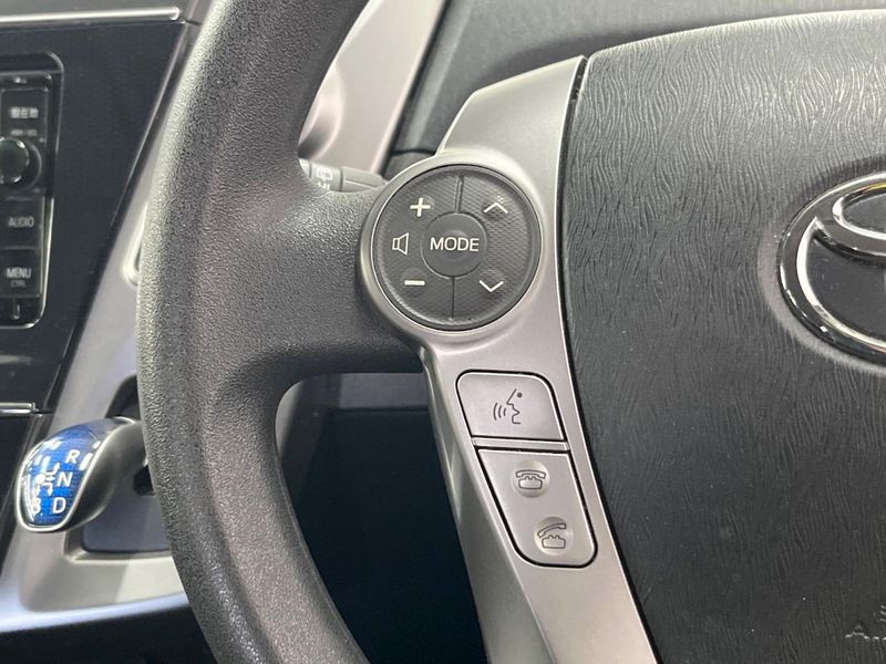 2015 Toyota Prius α DAA-ZVW41W (UW-6a8e5b6bc9730)[20]