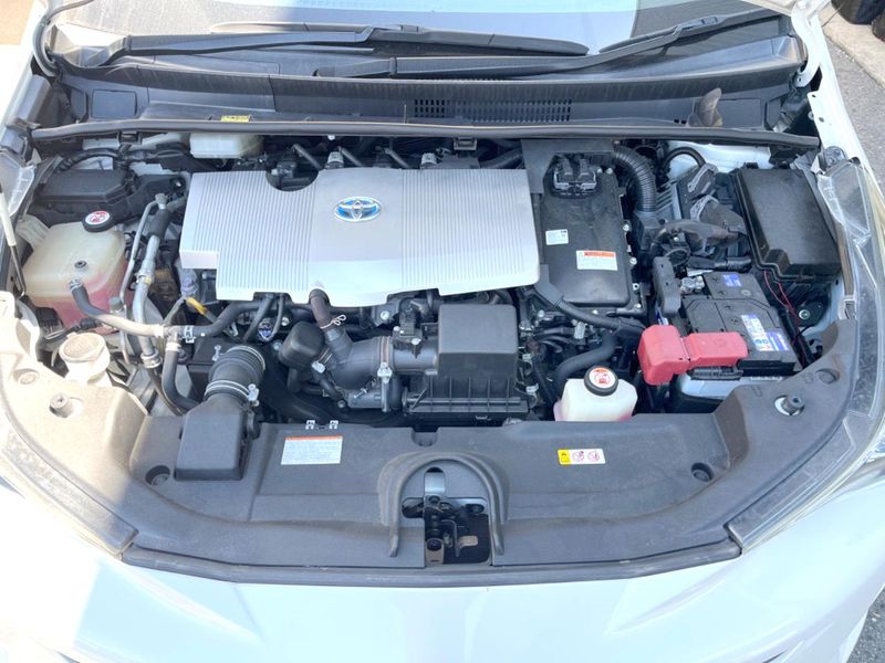 2017 Toyota Prius DAA-ZVW50 (UW-6a8e5b6fe5565)[4]