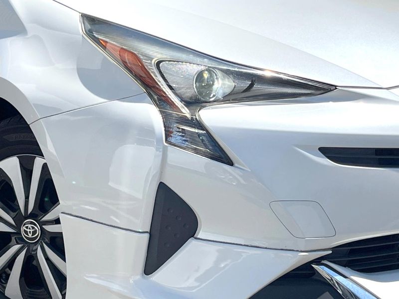 2017 Toyota Prius DAA-ZVW50 (UW-6a8e5b6fe5565)[8]