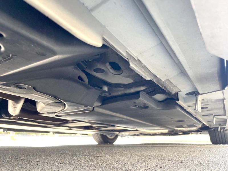 2017 Toyota Prius DAA-ZVW50 (UW-6a8e5b6fe5565)[29]