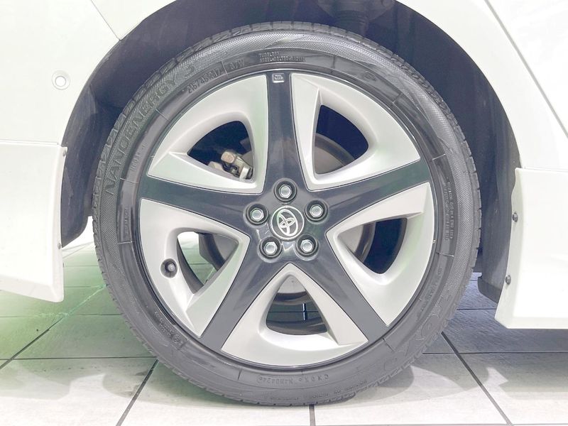 2019 Toyota Prius DAA-ZVW51 (UW-6a8e5b7686936)[29]