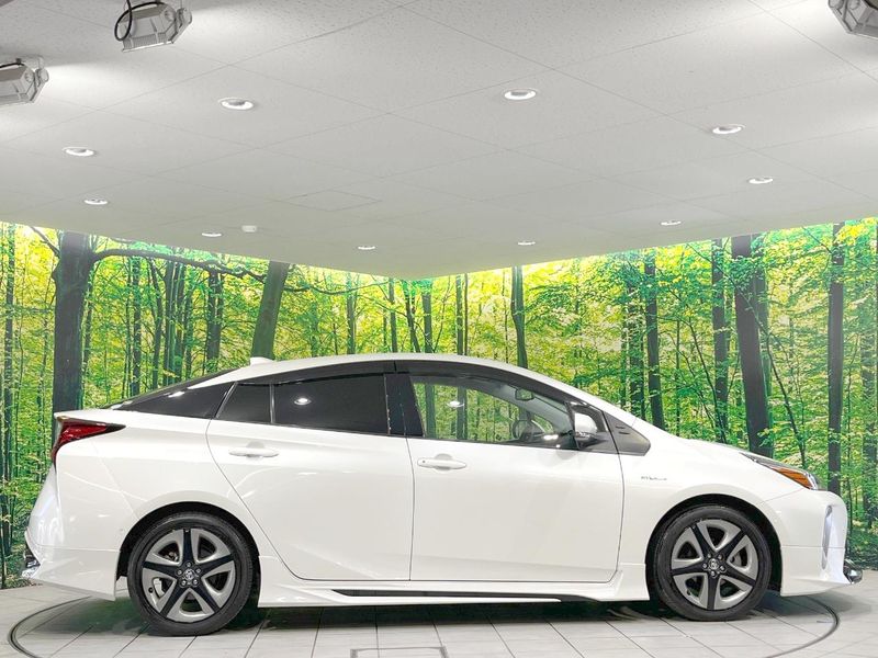 2019 Toyota Prius DAA-ZVW51 (UW-6a8e5b7686936)[19]