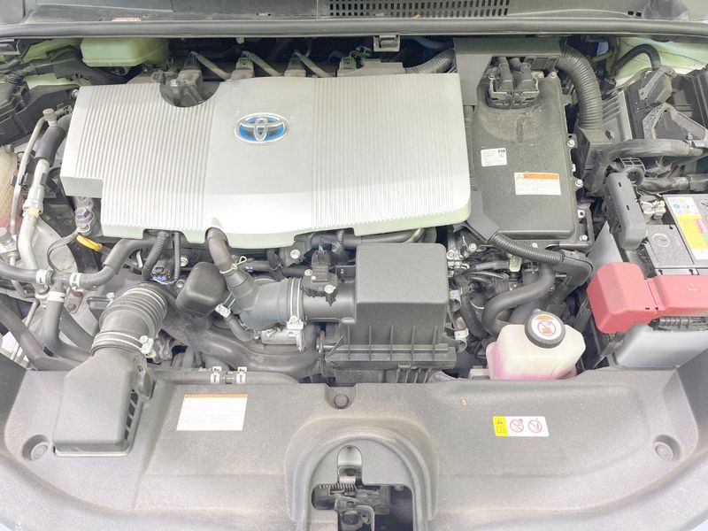 2019 Toyota Prius DAA-ZVW51 (UW-6a8e5b7686936)[5]