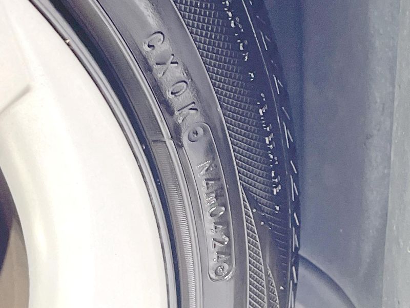 2019 Toyota Prius DAA-ZVW51 (UW-6a8e5b7686936)[25]