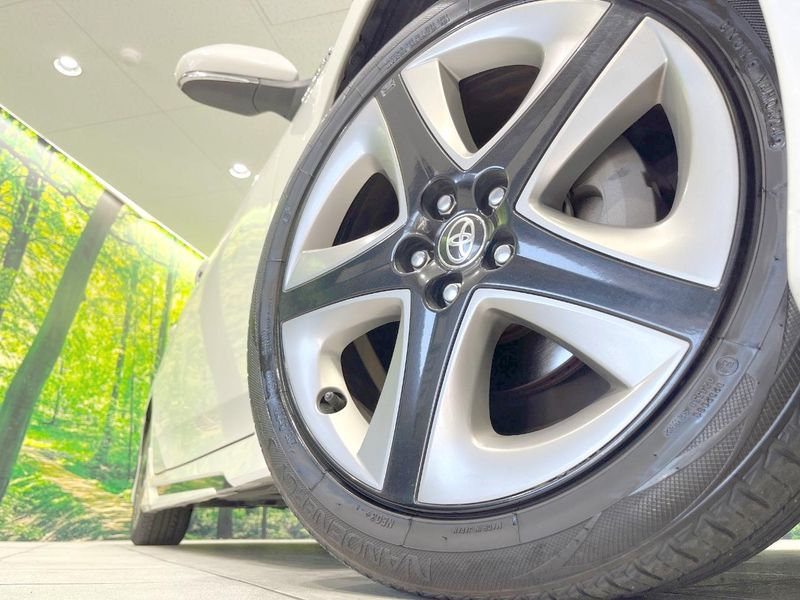 2019 Toyota Prius DAA-ZVW51 (UW-6a8e5b7686936)[24]