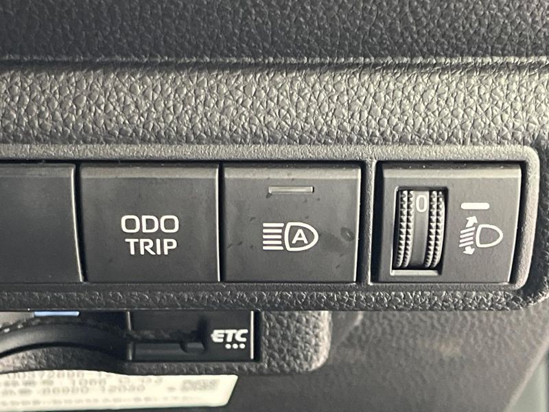 2023 Toyota Corolla Sport 6AA-ZWE219H (UW-6a8e5b7ebb2bc)[24]