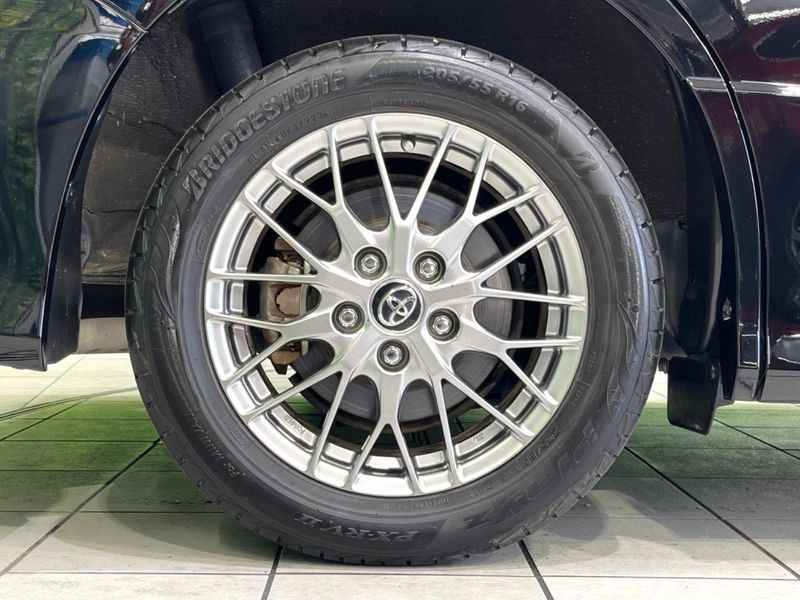 2016 Toyota Voxy DAA-ZWR80W (UW-6a8e5b80b5e7d)[16]