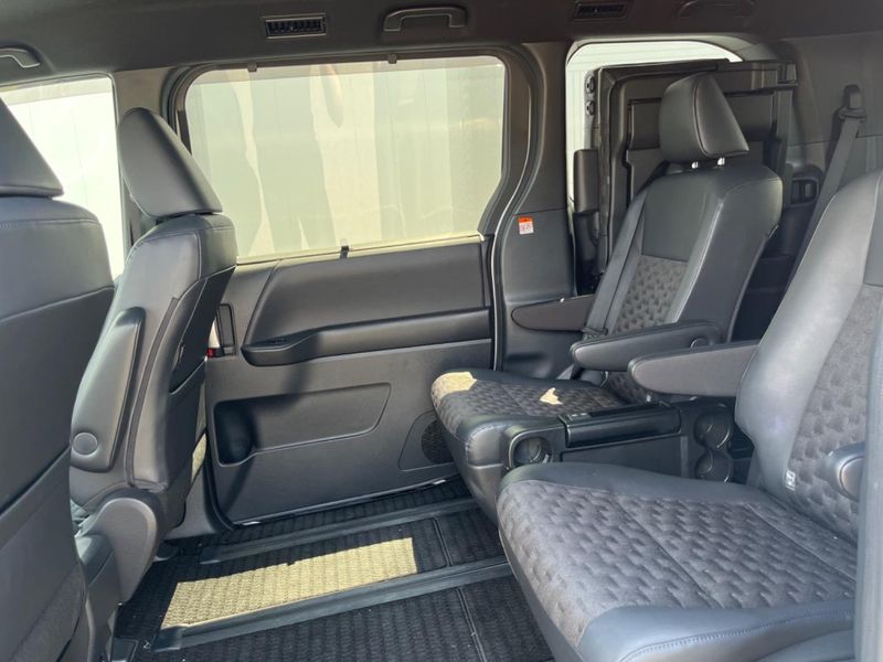 2023 Toyota Voxy 6AA-ZWR90W (UW-6a8e5b8bbc84a)[10]
