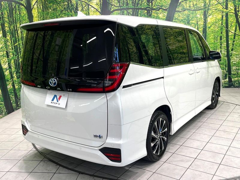 2023 Toyota Noah 6AA-ZWR90W (UW-6a8e5b8d3b56e)[12]