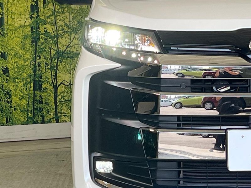 2024 Toyota Noah 6AA-ZWR90W (UW-6a8e5b906c41a)[15]