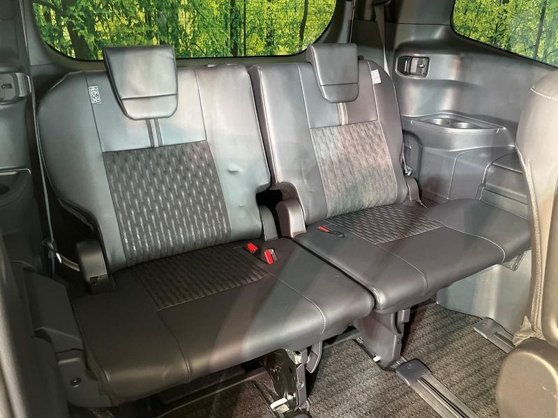 2024 Toyota Noah 6AA-ZWR90W (UW-6a8e5b906c41a)[28]