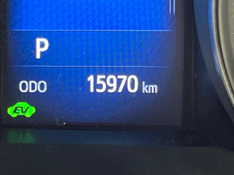 2018 Toyota C-HR DAA-ZYX10 (UW-6a8e5b993b25e)[2]