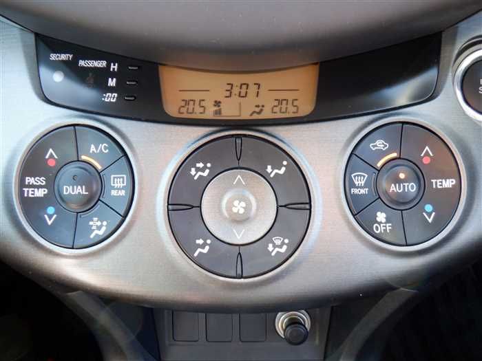 2012 Toyota Vanguard DBA-ACA38W (UW-6a8fa0f85f07a)[13]