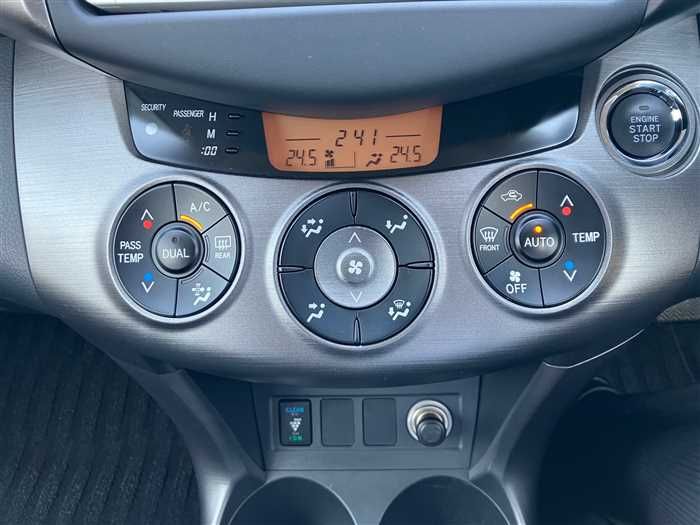 2013 Toyota Vanguard DBA-ACA38W (UW-6a8fa105e9781)[14]