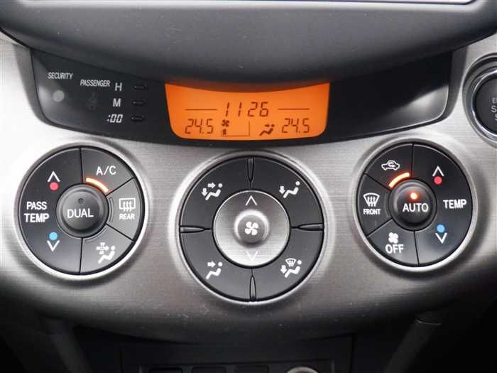 2013 Toyota RAV4 DBA-ACA36W (UW-6a8fa10d63080)[13]