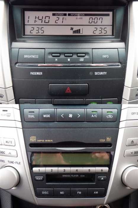 2007 Toyota Harrier CBA-ACU30W (UW-6a8fa10ebbd20)[14]