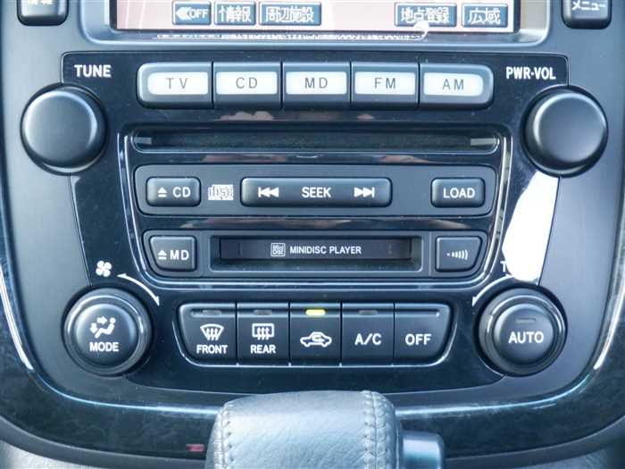 2002 Toyota Kluger V TA-ACU20W (UW-6a8fa11e95e22)[14]
