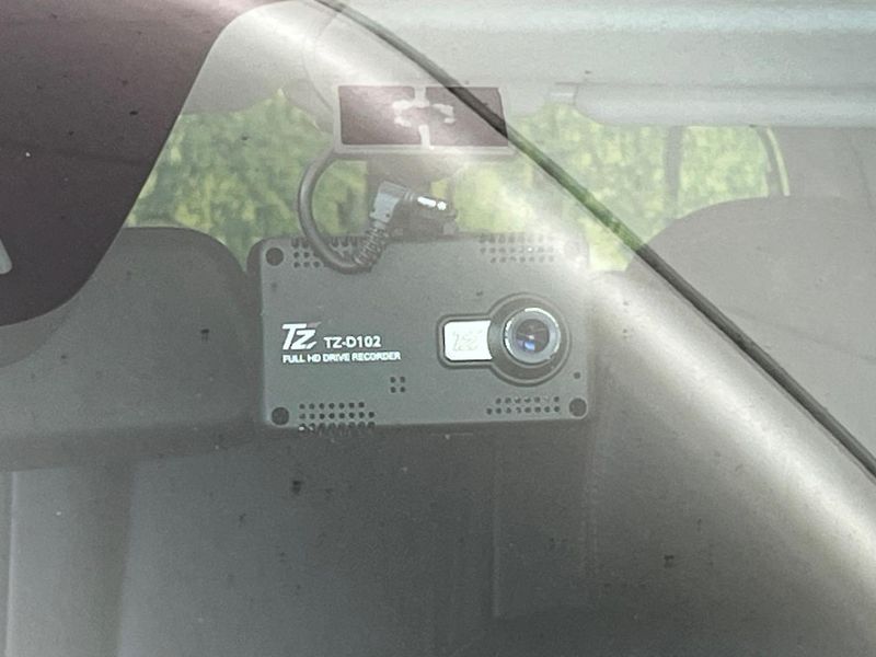 2019 Toyota Raize 5BA-A200A (UW-6a8fa8dad745d)[24]