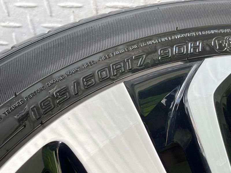 2019 Toyota Raize 5BA-A200A (UW-6a8fa8dad745d)[8]