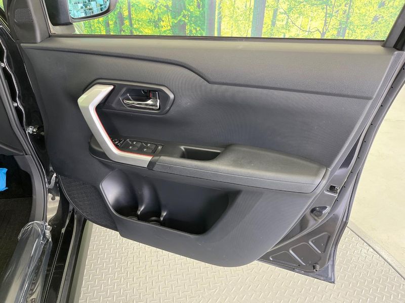 2019 Toyota Raize 5BA-A200A (UW-6a8fa8dad745d)[28]