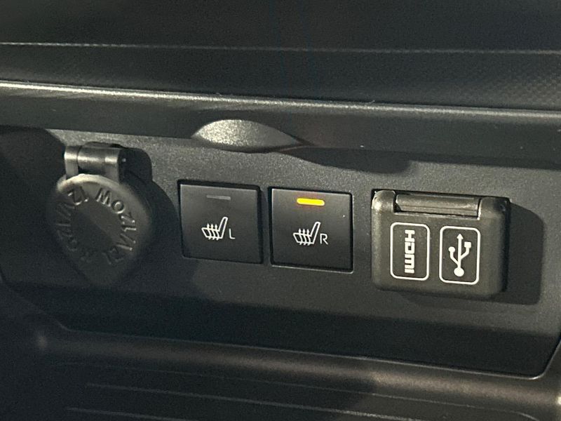2026 Daihatsu Rocky 5AA-A202S (UW-6a8fa8f34bd76)[21]