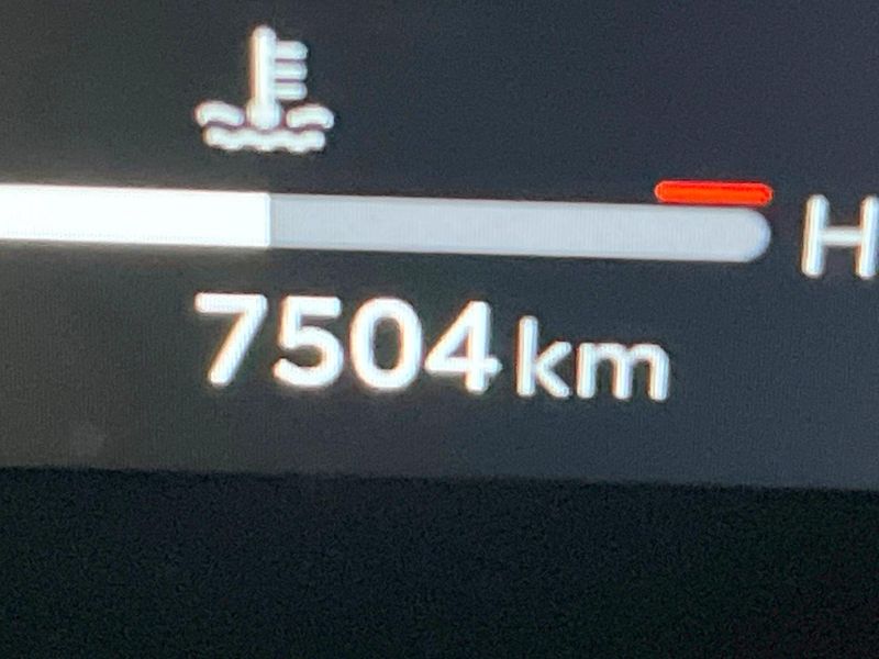 2023 Toyota Vellfire Hybrid 6AA-AAHH40W (UW-6a8fa8f865909)[2]