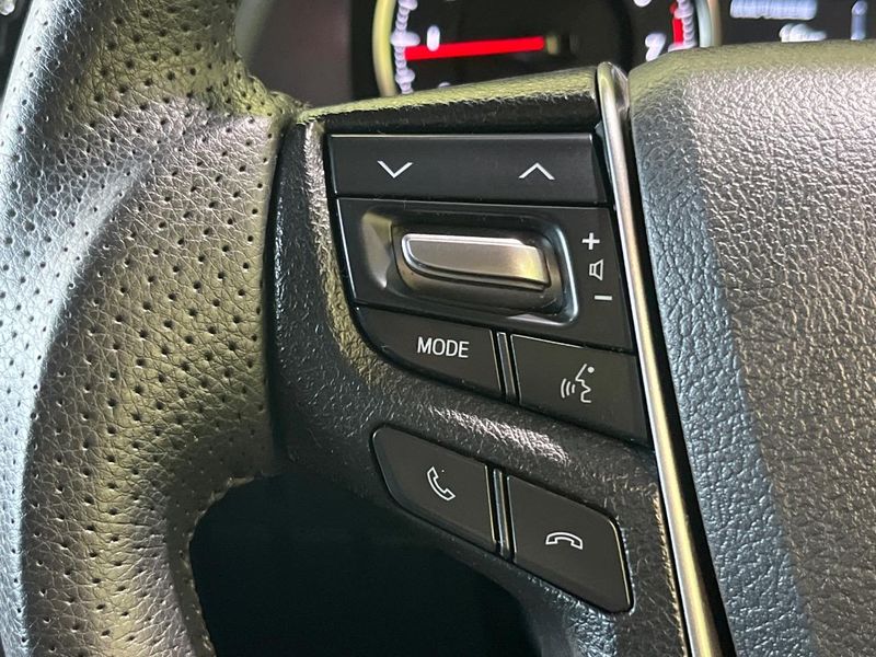 2016 Toyota Alphard DBA-AGH30W (UW-6a8fa90aca74c)[20]