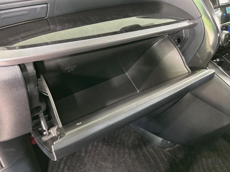 2019 Toyota Vellfire DBA-AGH30W (UW-6a8fa913a833e)[26]