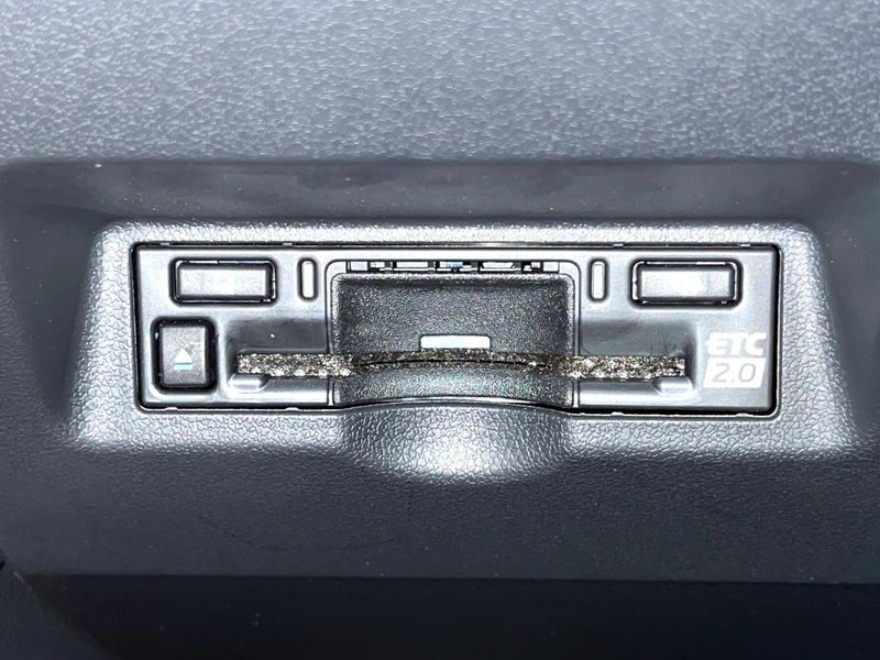 2025 Toyota Alphard 3BA-AGH40W (UW-6a8fa929c9d78)[21]