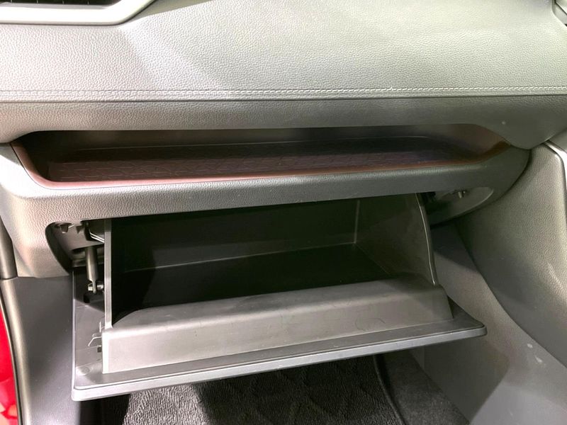 2019 Toyota RAV4 6AA-AXAH54 (UW-6a8fa93703e58)[21]