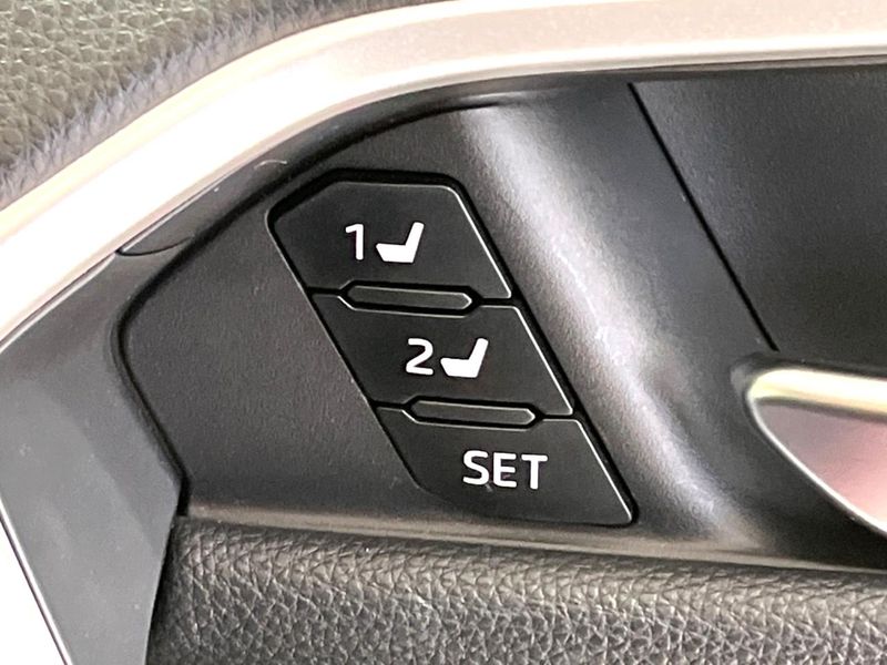 2019 Toyota RAV4 6AA-AXAH54 (UW-6a8fa93703e58)[15]