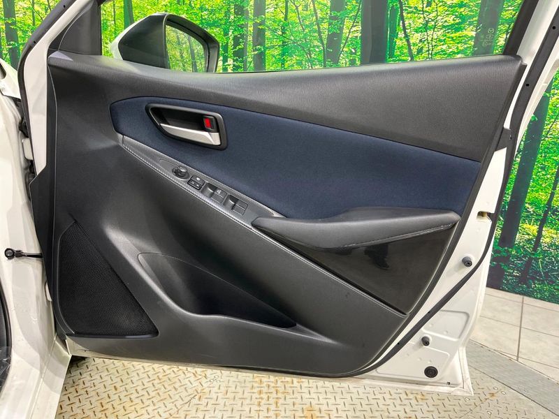 2016 Mazda Demio DBA-DJ3AS (UW-6a8fa9a5432b7)[8]