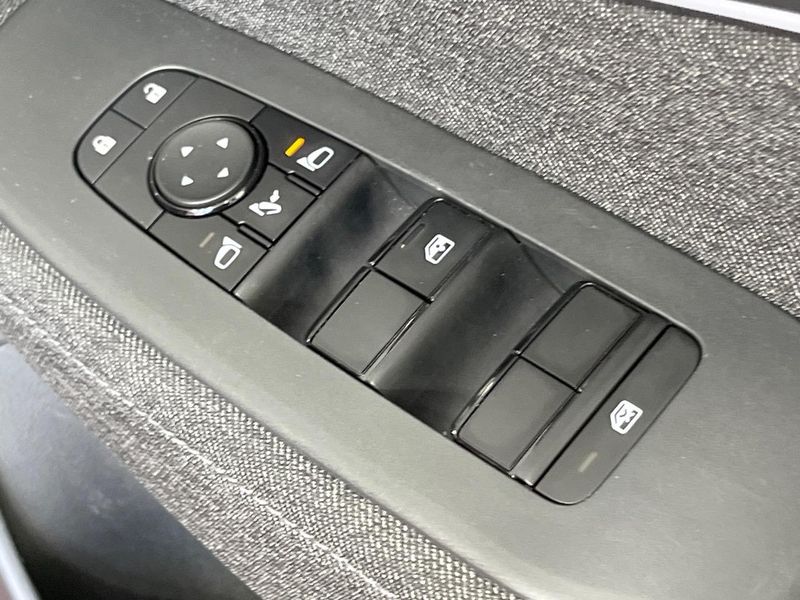 2022 Nissan Aura 6AA-FE13 (UW-6a8fa9c149c5f)[5]