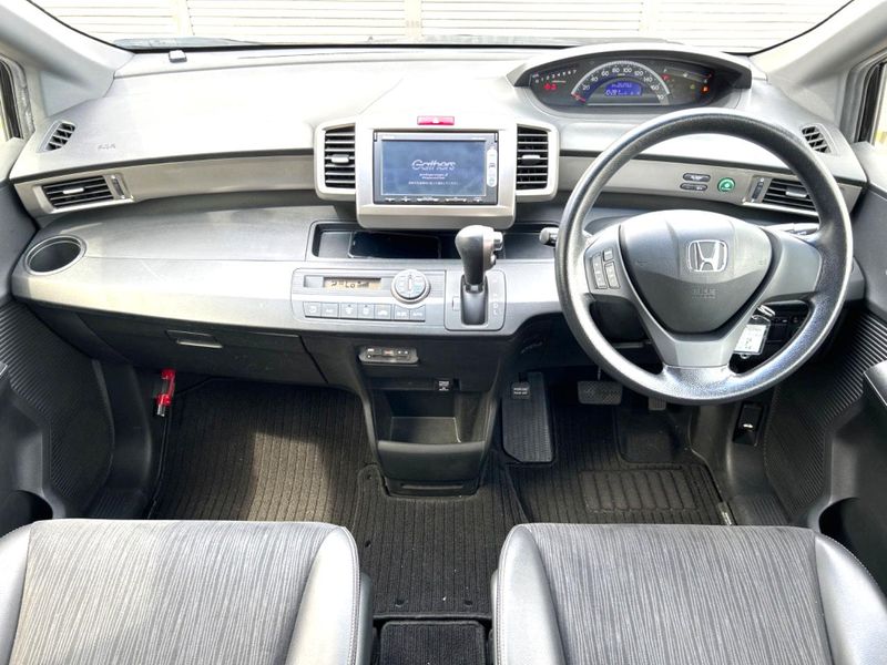 2014 Honda Freed Spike DBA-GB3 (UW-6a8fa9caf38d0)[20]