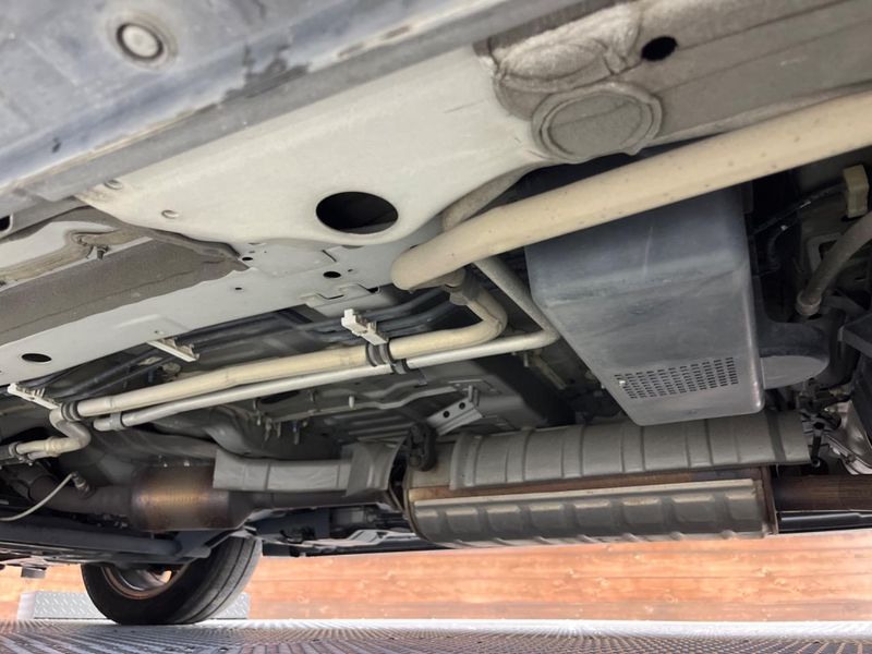 2016 Nissan Serena DAA-GFC27 (UW-6a8fa9db0d441)[20]