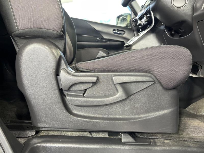 2016 Nissan Serena DAA-GFC27 (UW-6a8fa9db0d441)[26]
