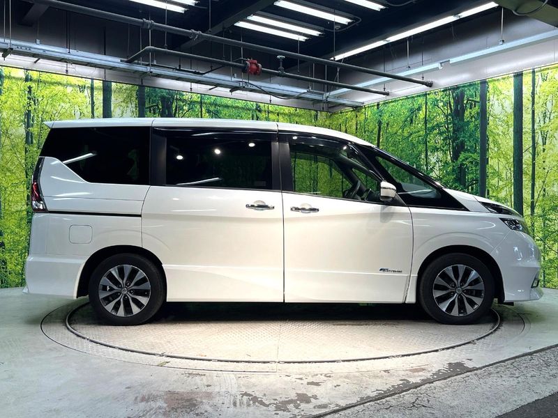 2017 Nissan Serena DAA-GFC27 (UW-6a8fa9dea8048)[20]