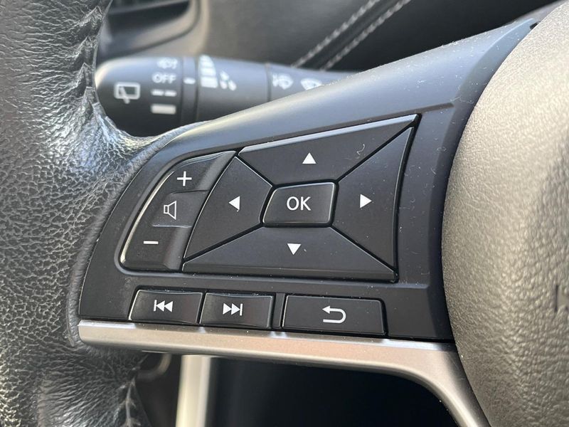 2018 Nissan Serena DAA-GFC27 (UW-6a8fa9df4d8b3)[25]